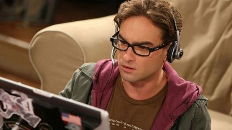 They reveal the disgusting habit of Johnny Galecki on the set of The Big Bang Theory